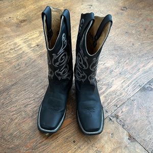 Black cowboy boots